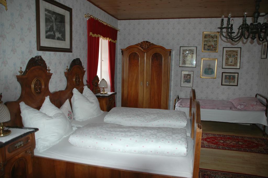 Romantikhaus Hufschmiede Hotel Engelhartszell Buitenkant foto