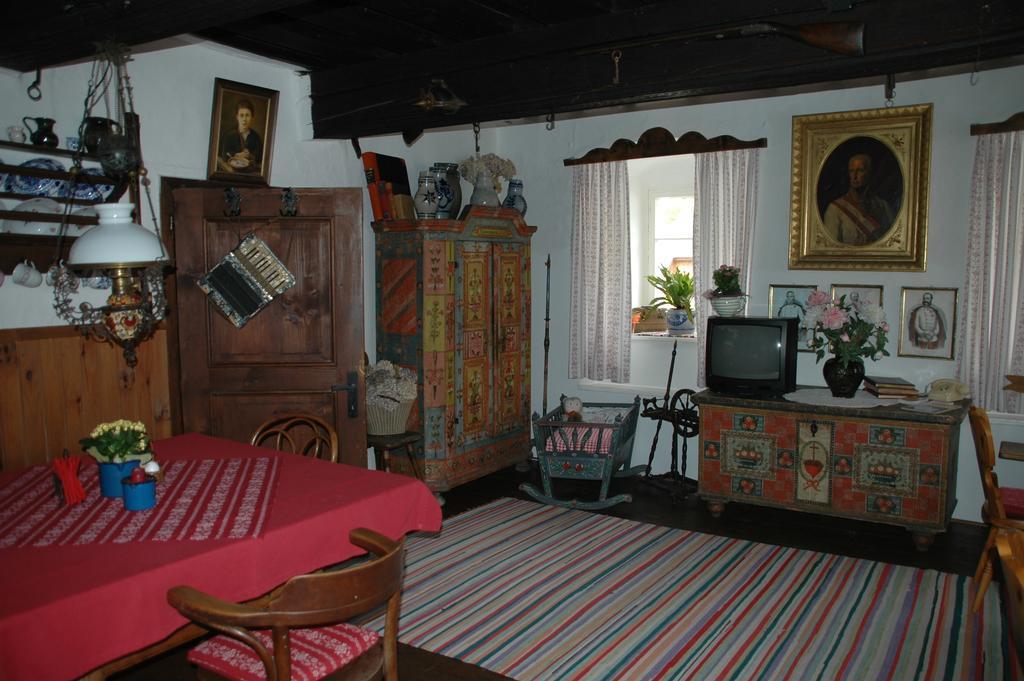 Romantikhaus Hufschmiede Hotel Engelhartszell Buitenkant foto