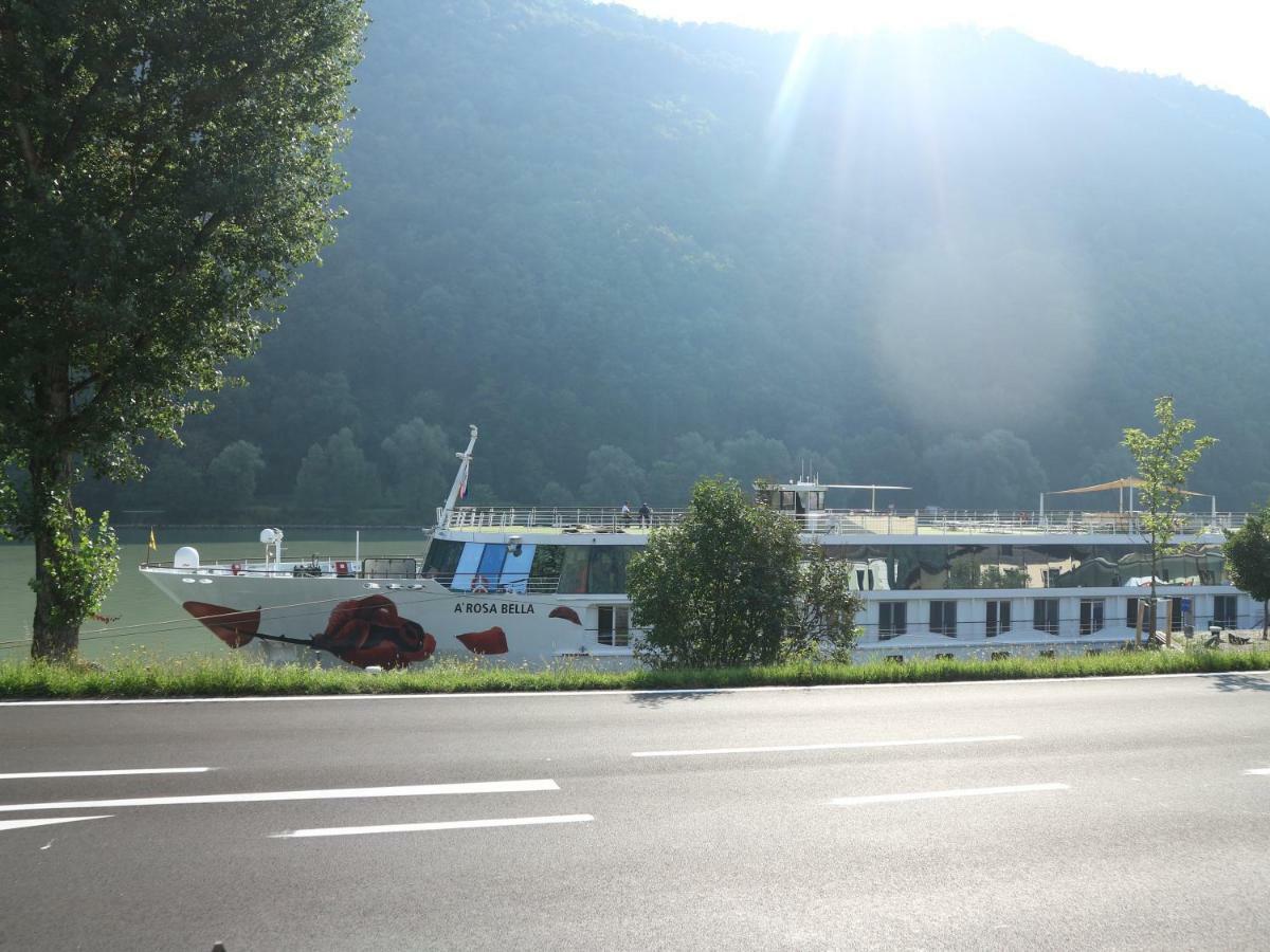 Romantikhaus Hufschmiede Hotel Engelhartszell Buitenkant foto